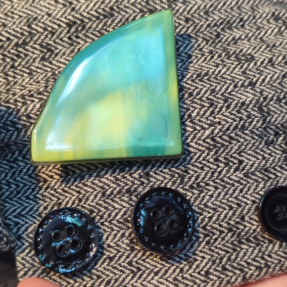 Glass art brooch pin, very eye catching for jacket / blazer lapel. NEW Jewellery - Picture 4 of 11